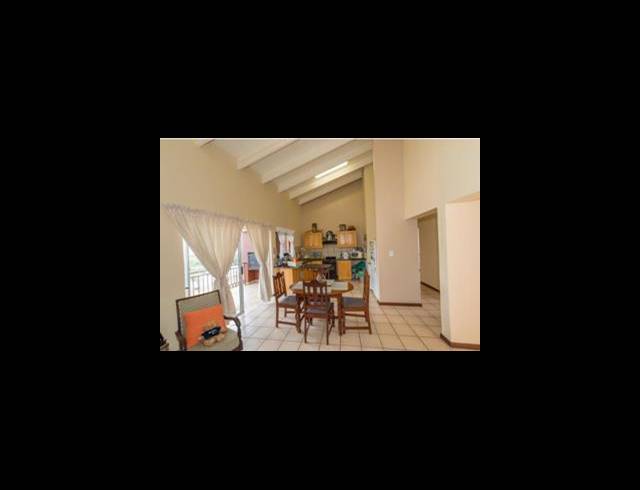 2 BEDROOM APARTMENT FOR SALE IN WHITE RIVER EXT 18